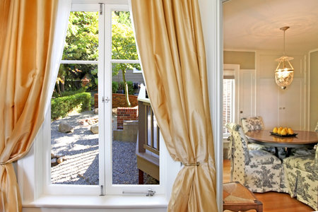 Soundproofing curtains